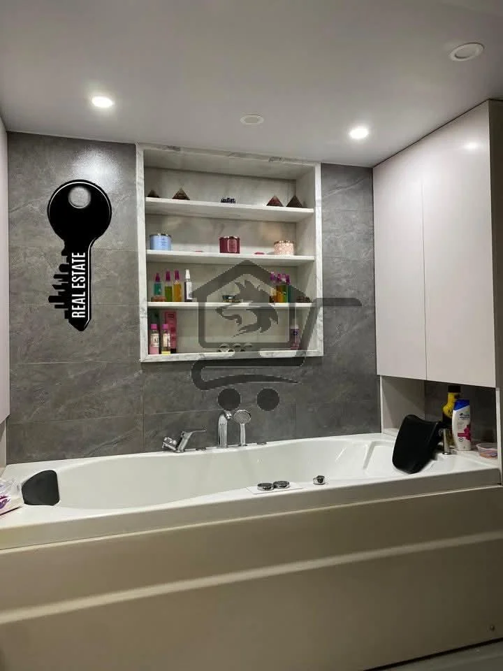 منزل فخم بموقع حيوي وراقي - الصورة 8