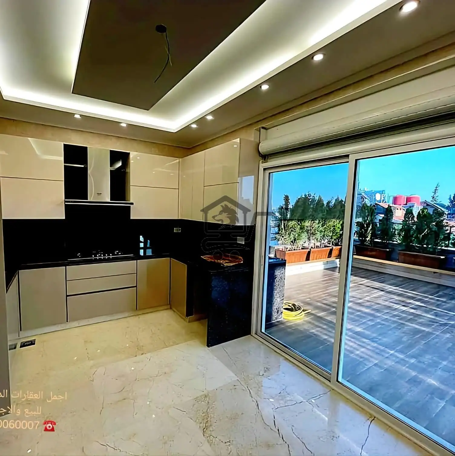 للبيع شقة دوبلكس فاخرة في المزة فيلات غربية - الصورة 2