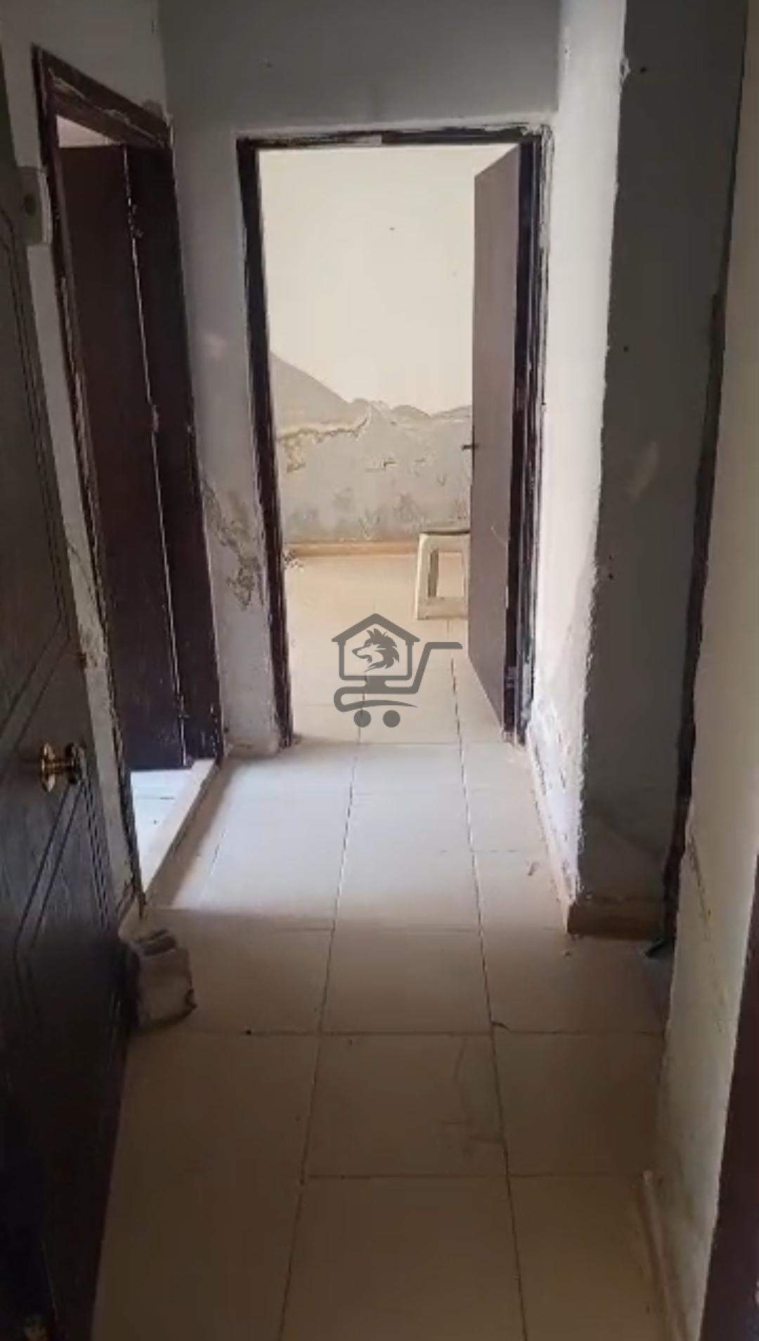 شقة غرفتين فاضية - الصورة 2