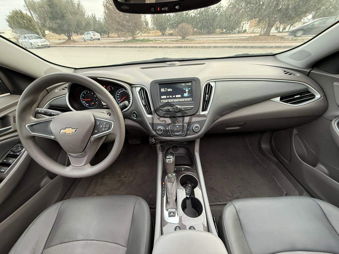 Chevrolet Malibu LS 2017 - الصورة 9