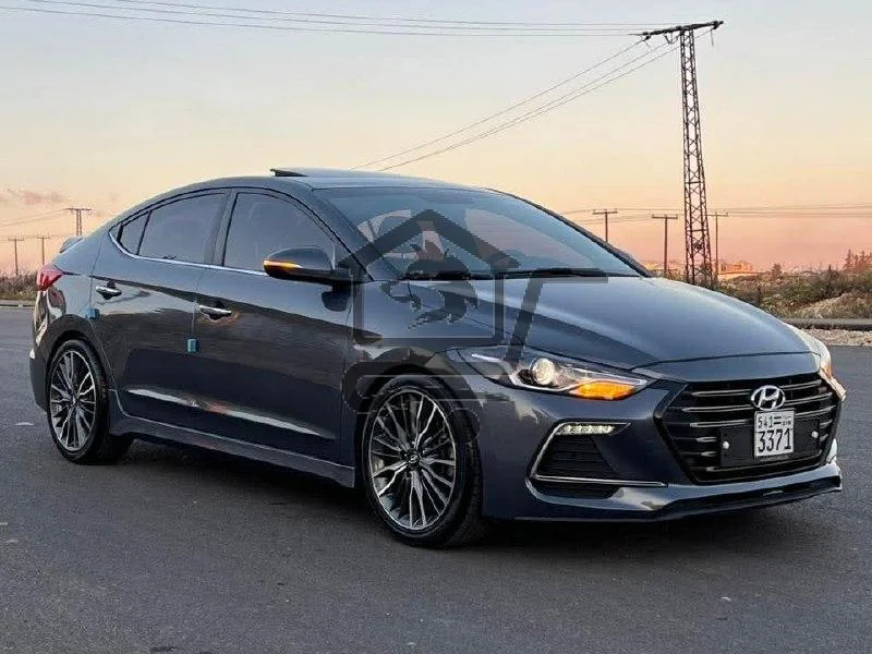 Hyundai Elantra Sport 2017 - الصورة 2