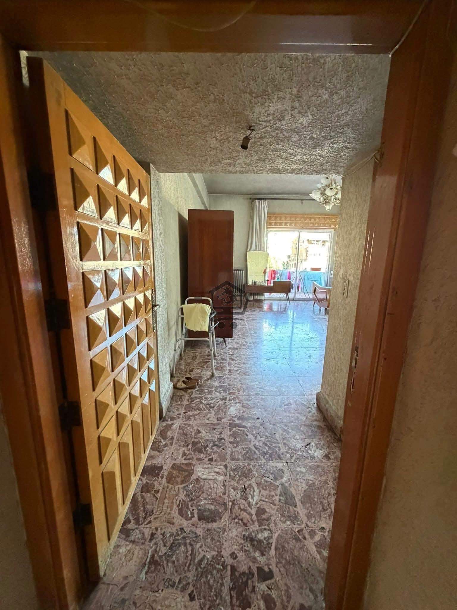 منزل بموقع حيوي - الصورة 7