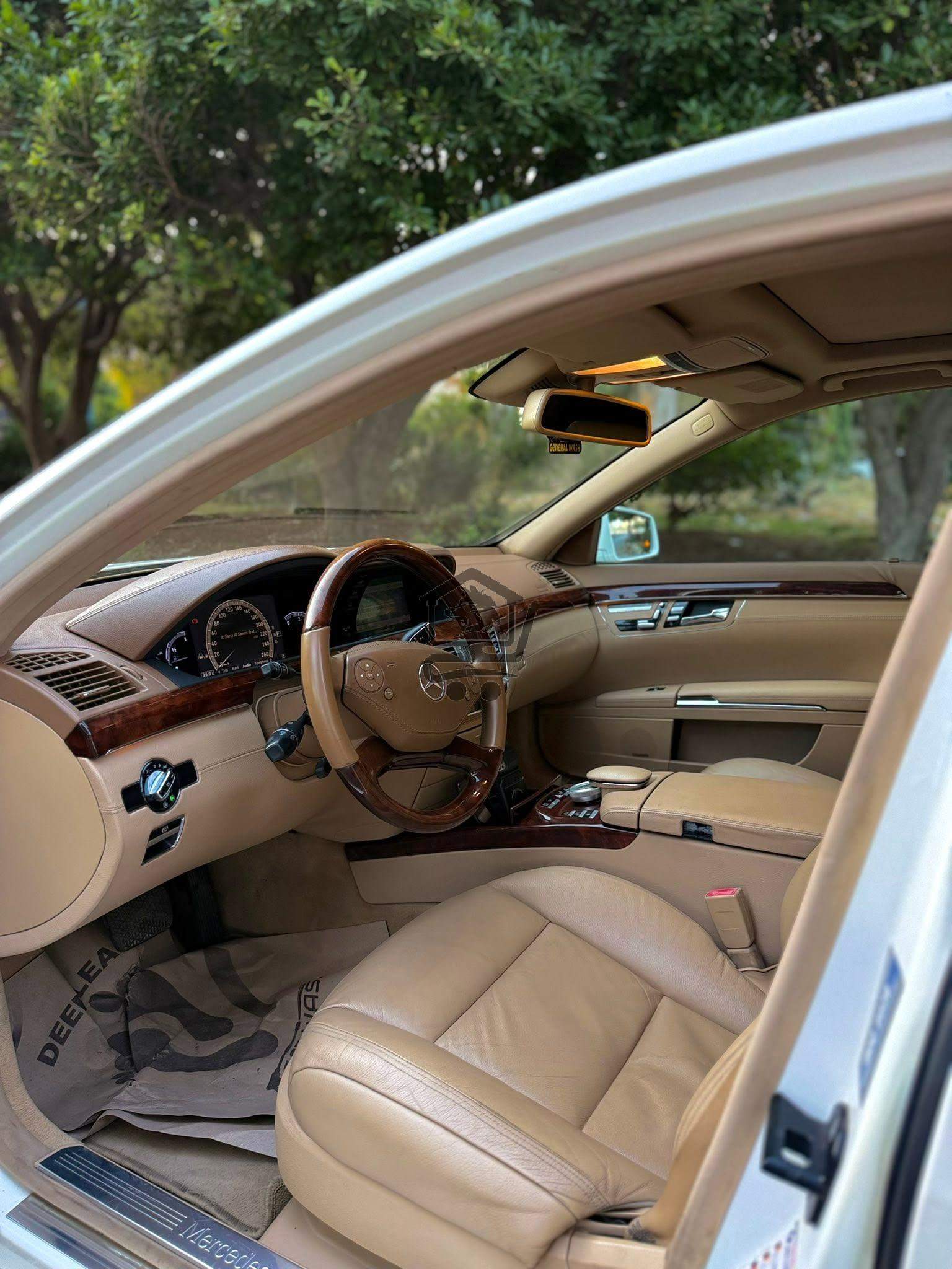 Mercedes-Benz S500 - الصورة 6