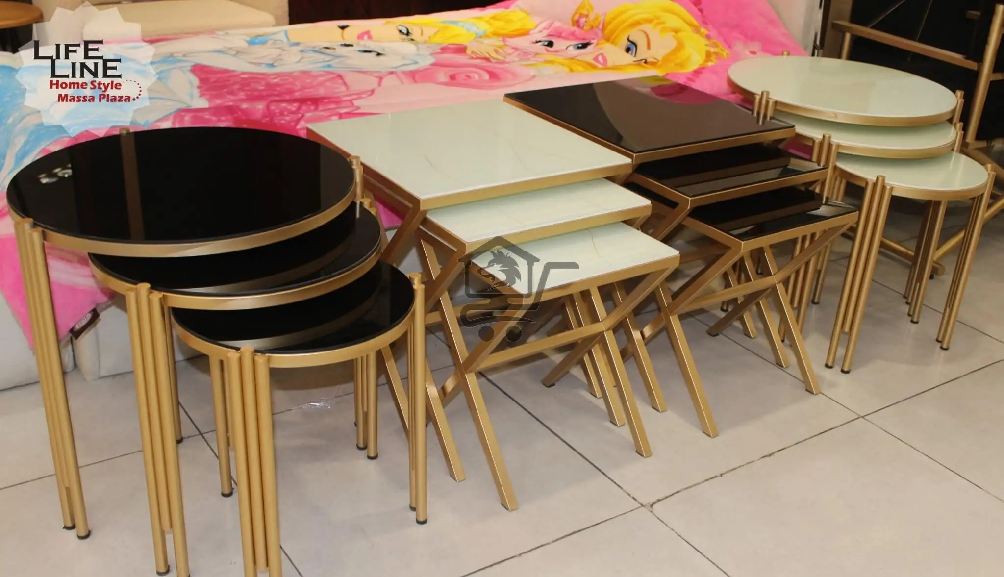 طاولات ثلاثية - الصورة 1