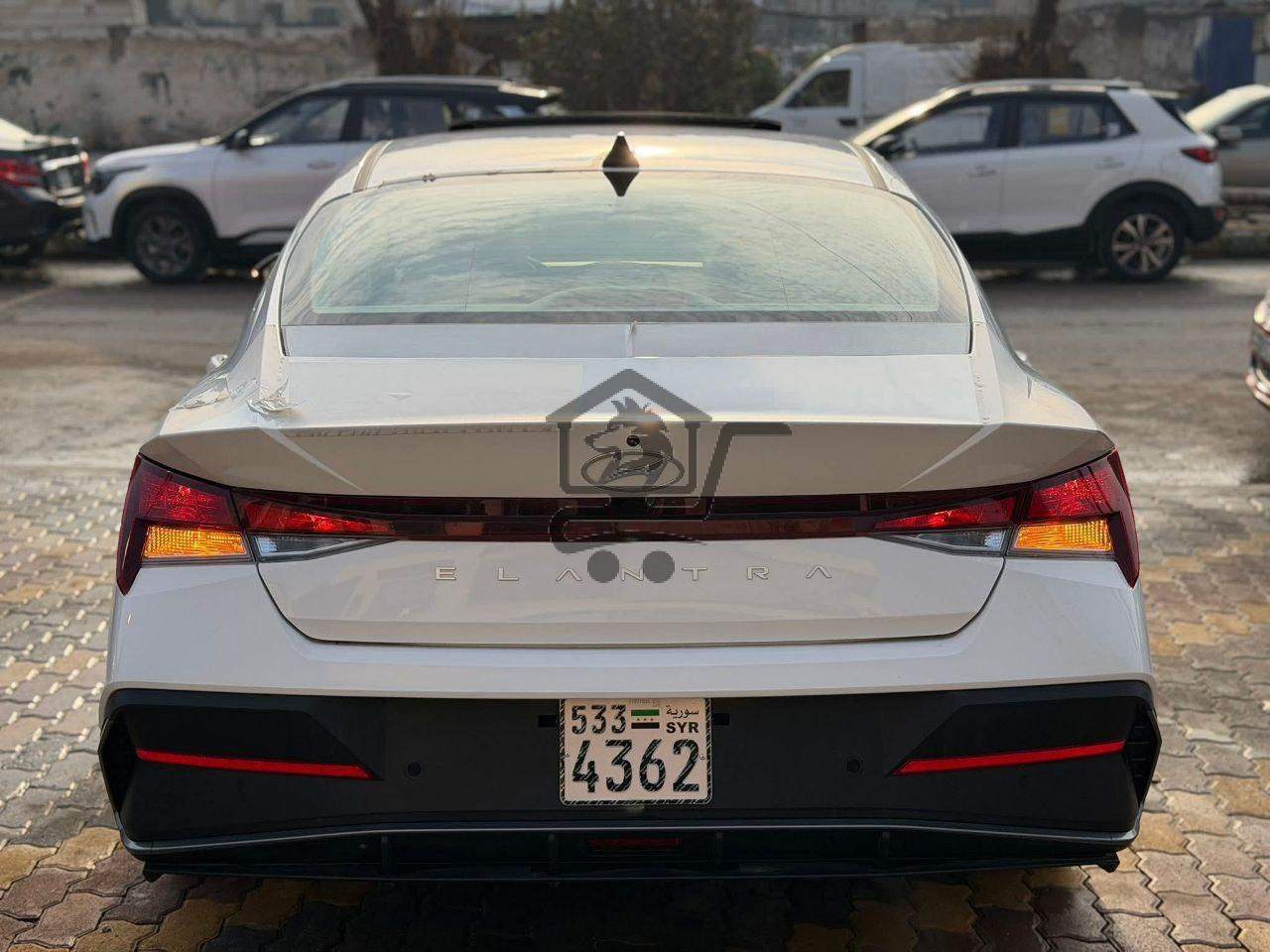 HYUNDAI ELANTRA 2024 - الصورة 2