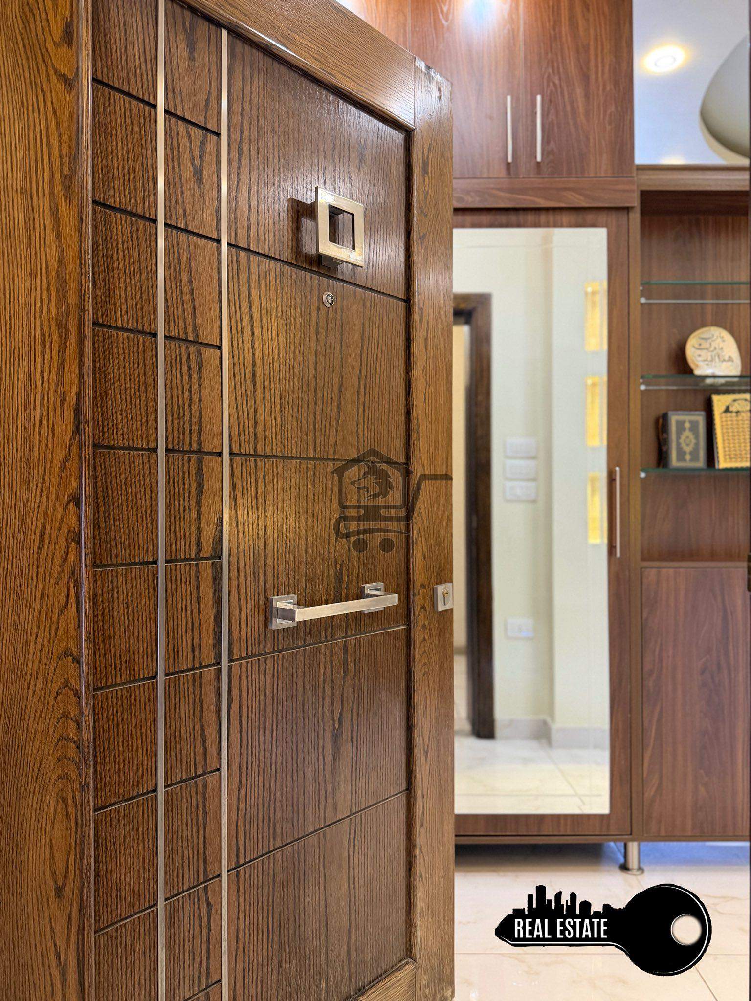 للبيع شقة مع الفرش - الصورة 1