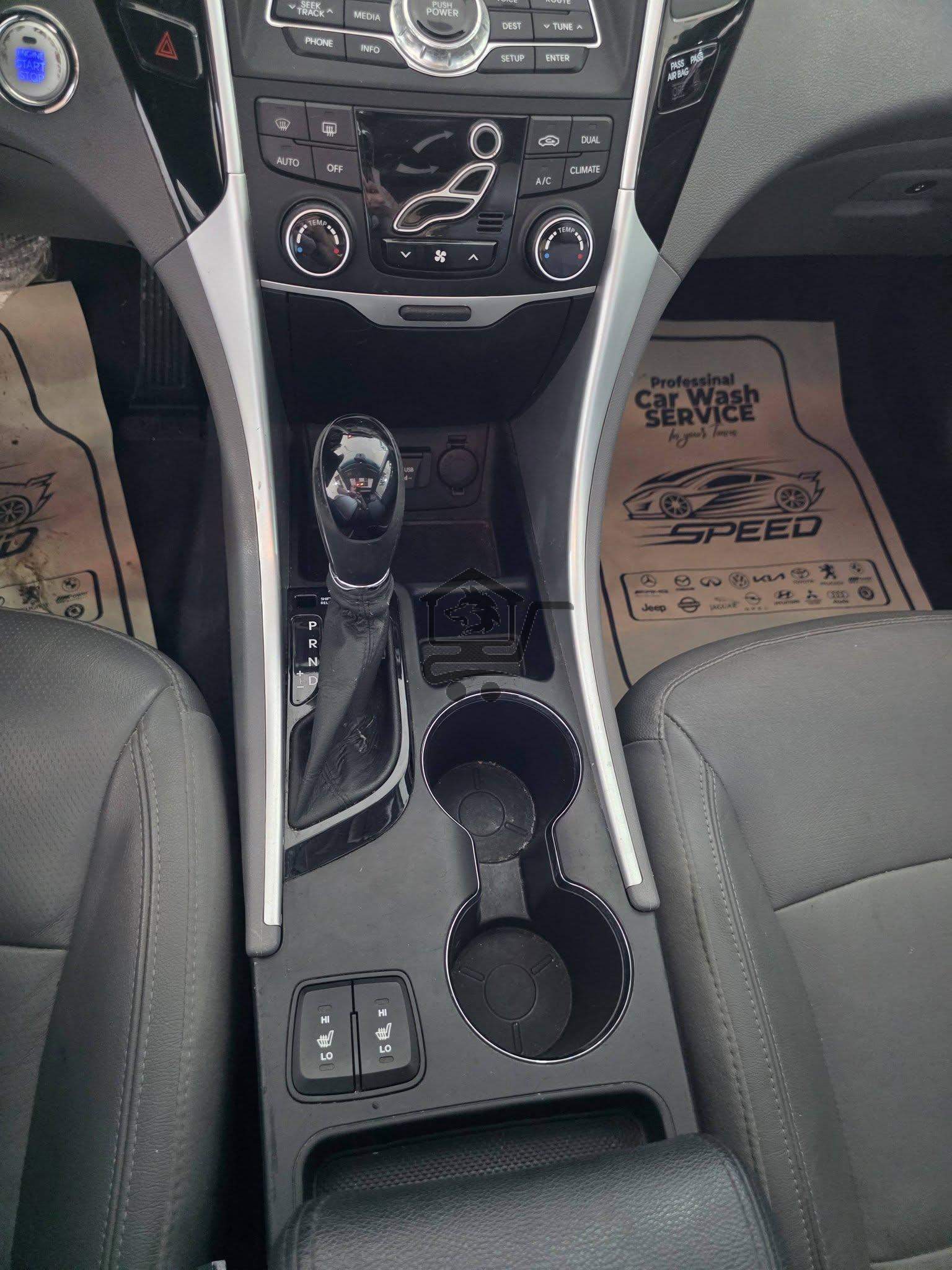 Hyundai Sonata 2012 - الصورة 8