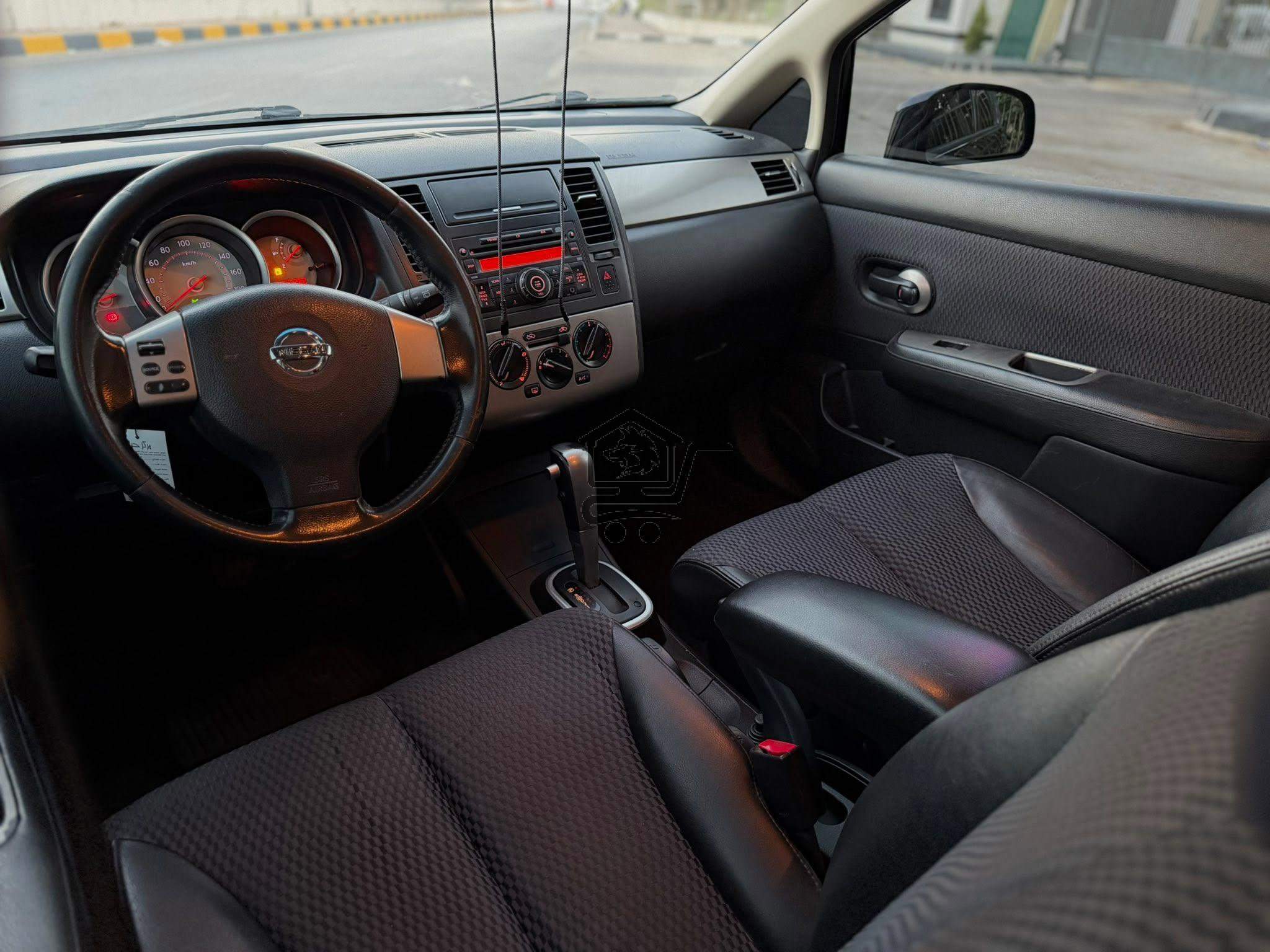 Nissan Tiida 2009 - الصورة 6