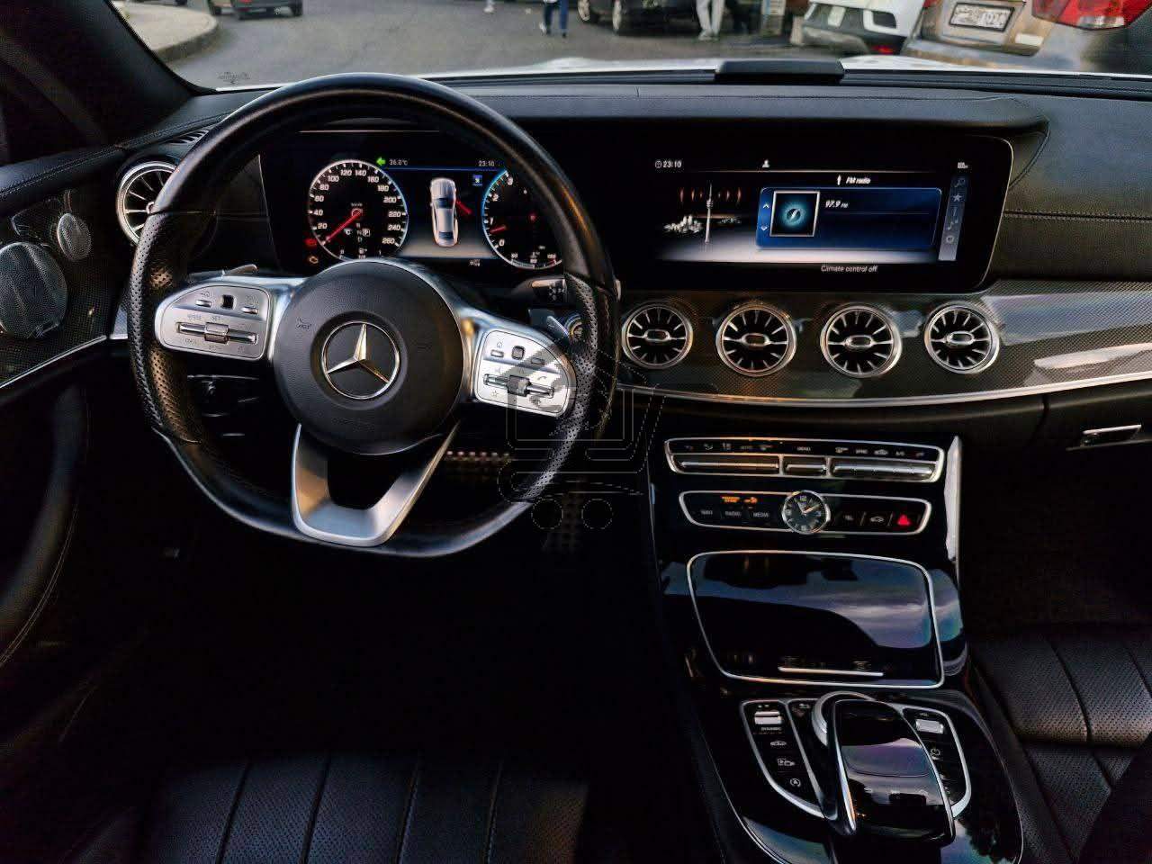 Mercedes-Benz E450 - الصورة 7