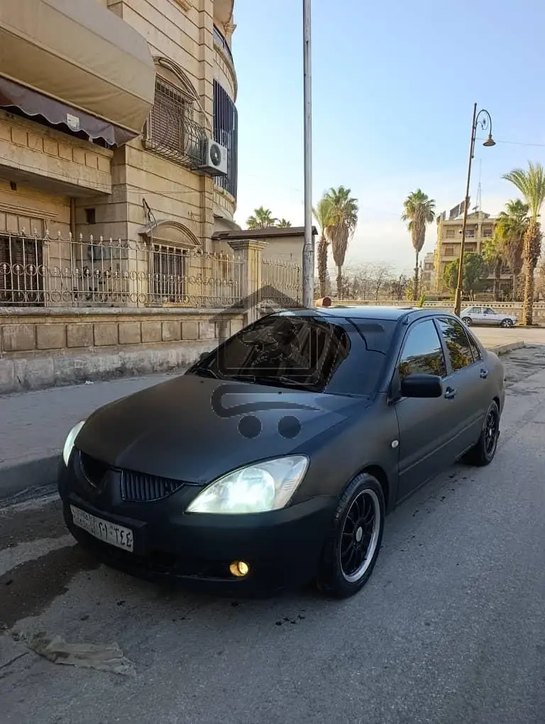 ميتسوبيشي لانسر