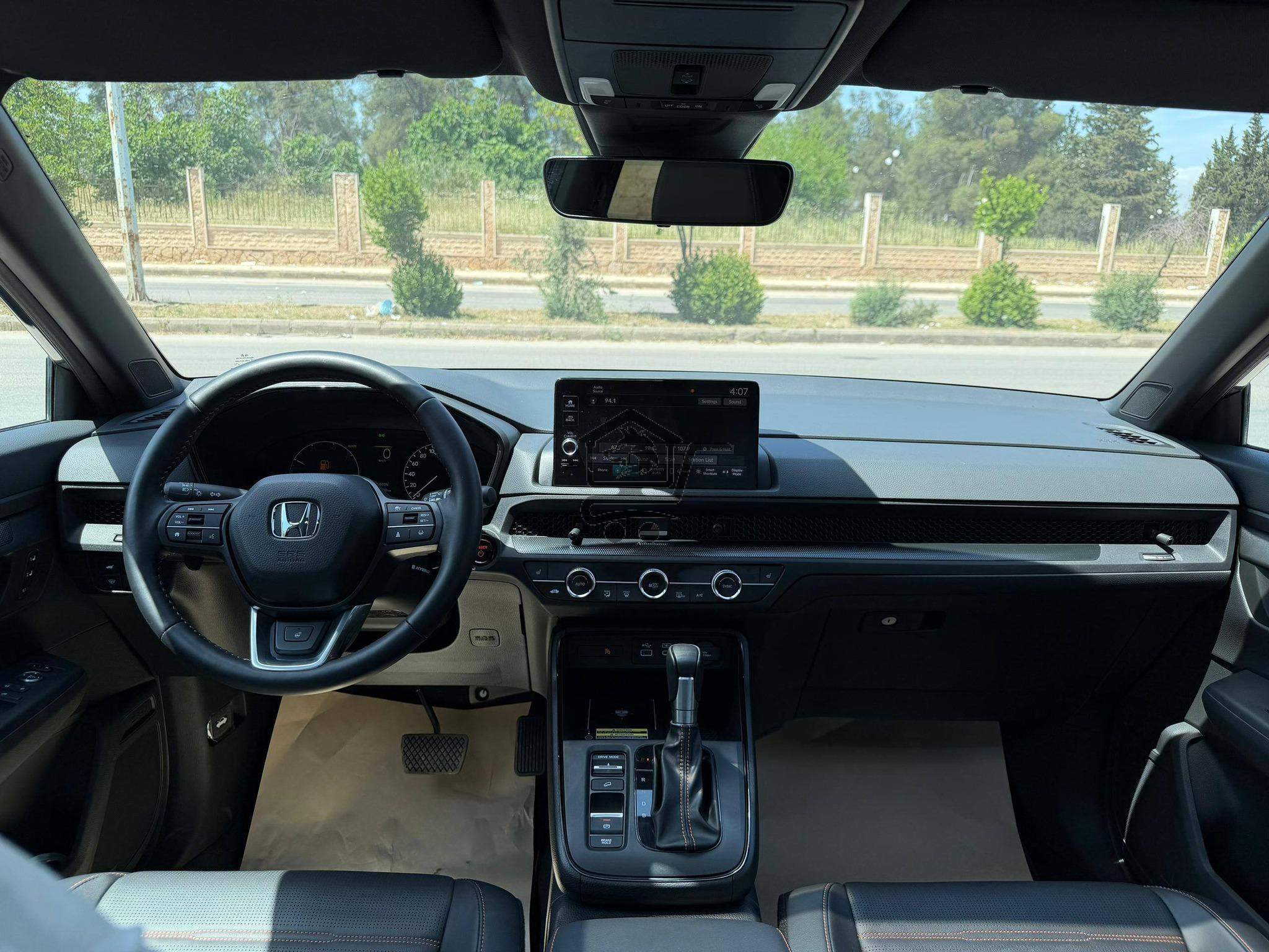 Honda CR-V Hybrid - الصورة 7