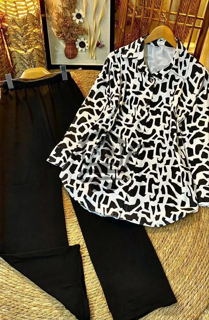 طقم نسواني قطعتين - الصورة 1