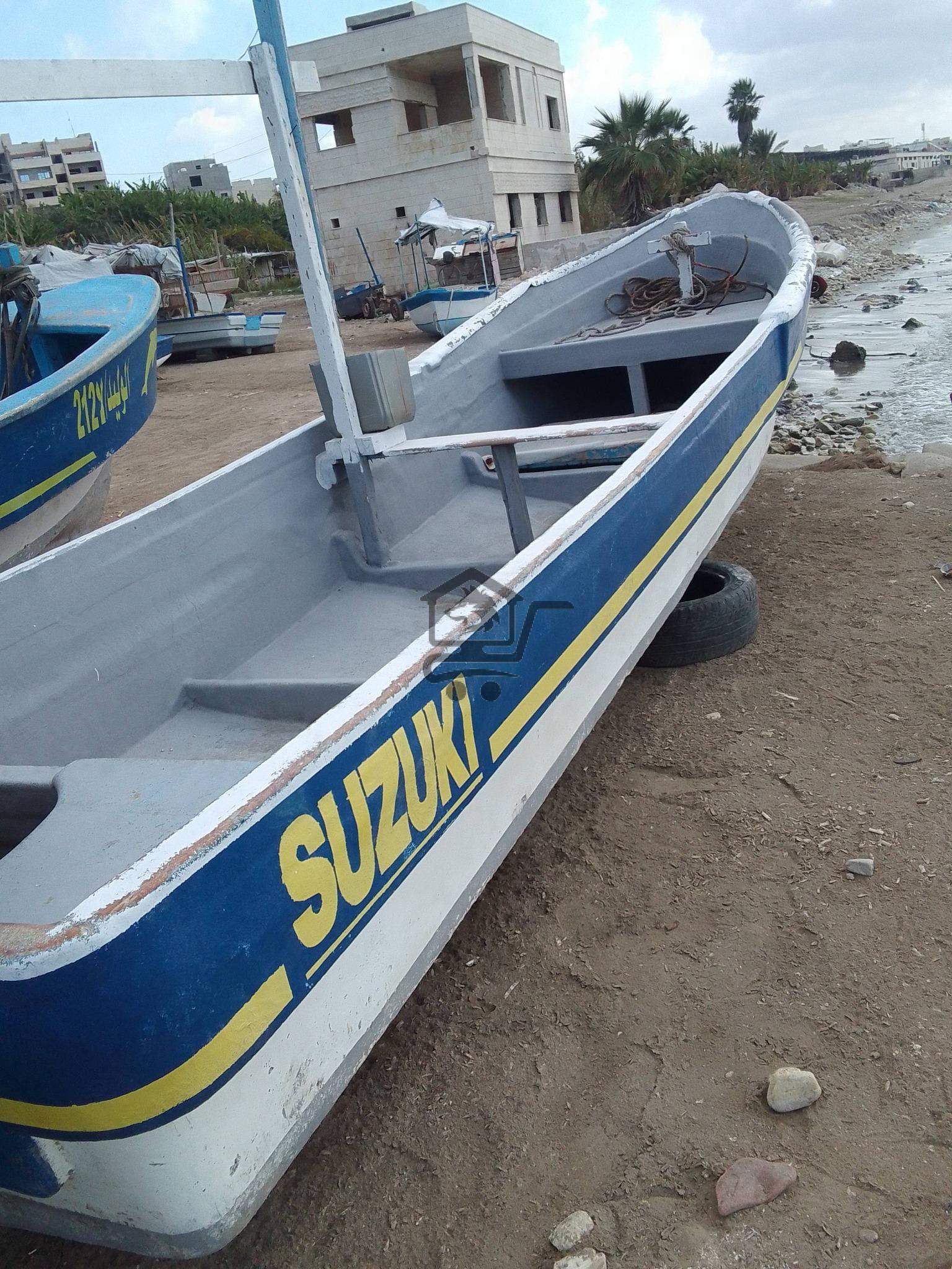 قارب للبيع - الصورة 1