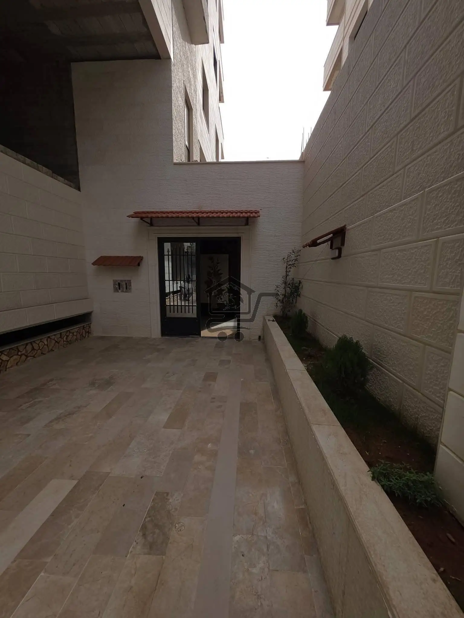 للبيع منزل في اشرفية صحنايا - الصورة 4