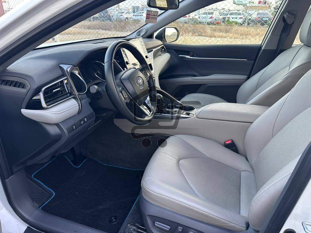 Toyota Camry 2024 - الصورة 5