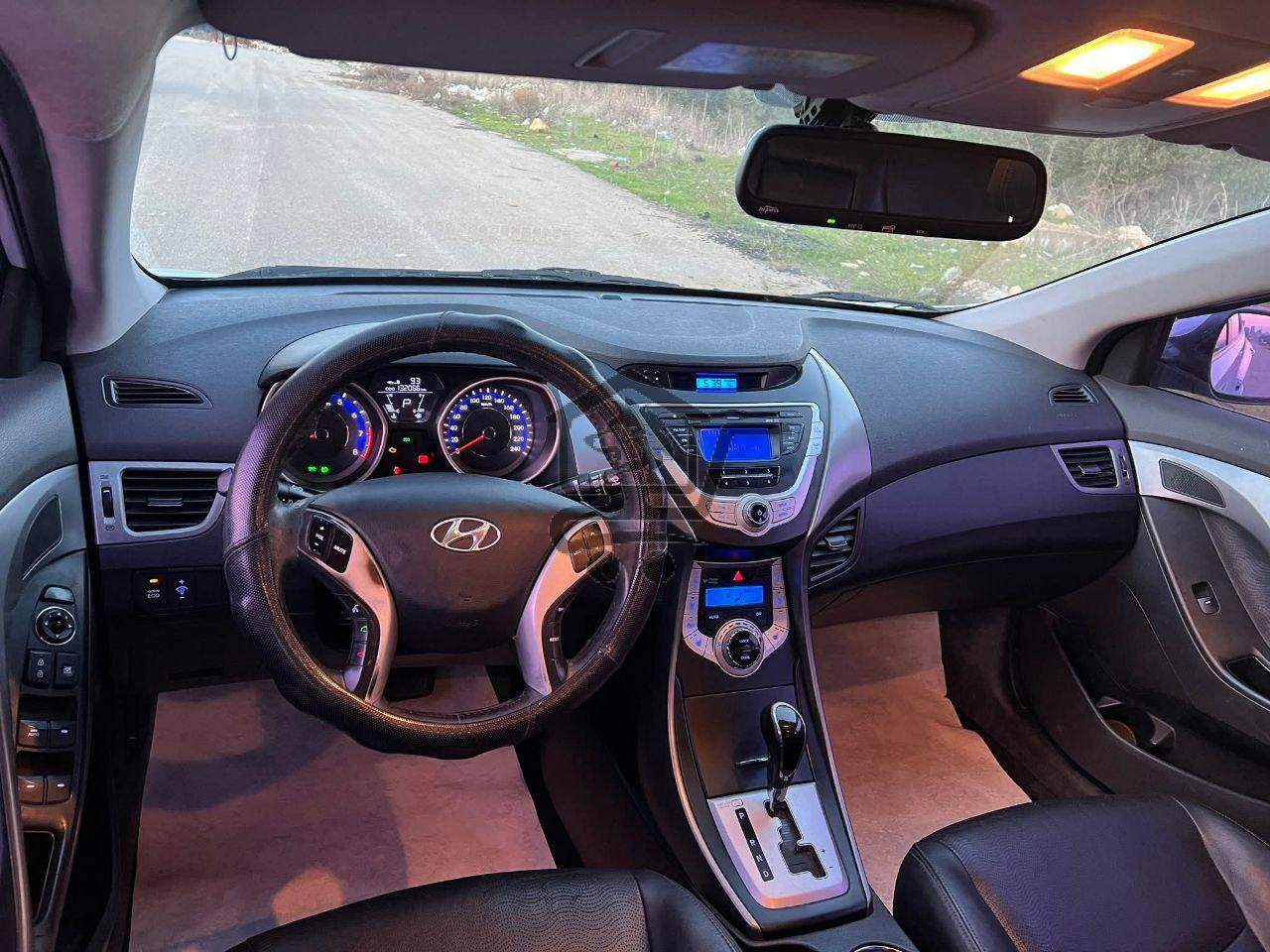 HUYNDAI ELANTRA 2012 - الصورة 8