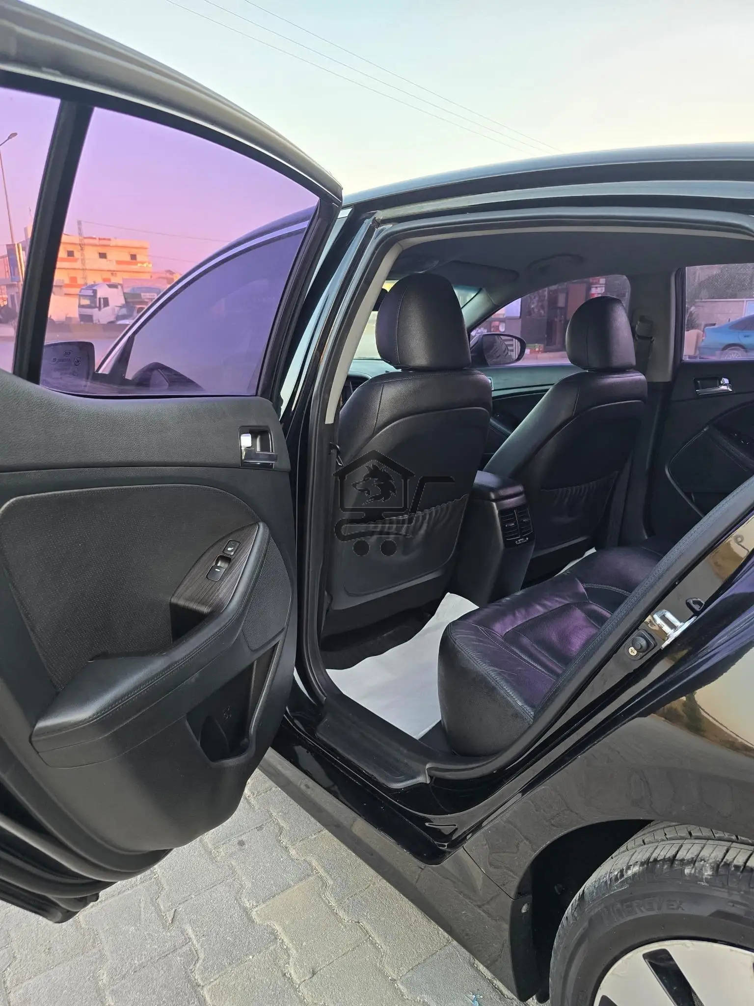 كيا اوبتما - الصورة 7