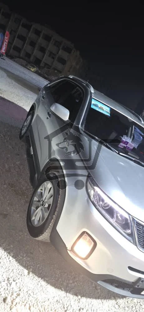 كيا سيرنتو - الصورة 3