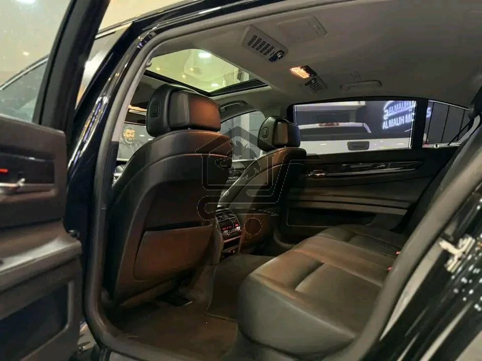 BMW 730Li - الصورة 7