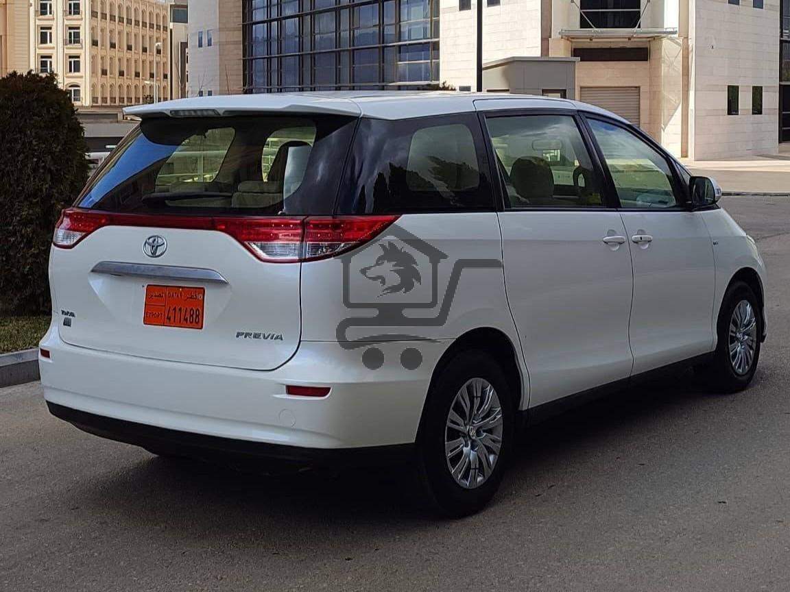 Toyota Previa 2014 - الصورة 4
