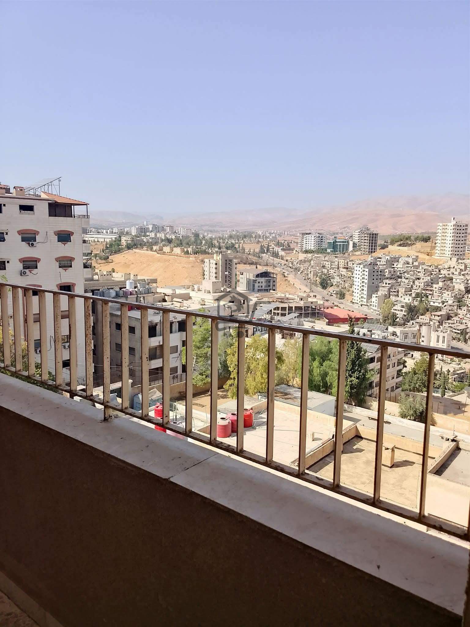 شفة للاجار بموقع حيوي
