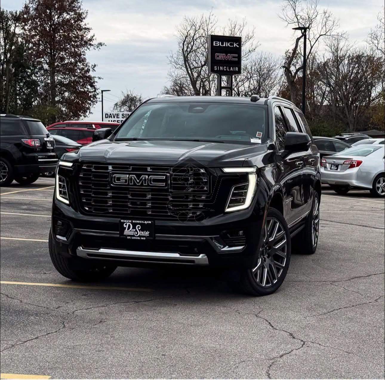 GMC YUKON - الصورة 1