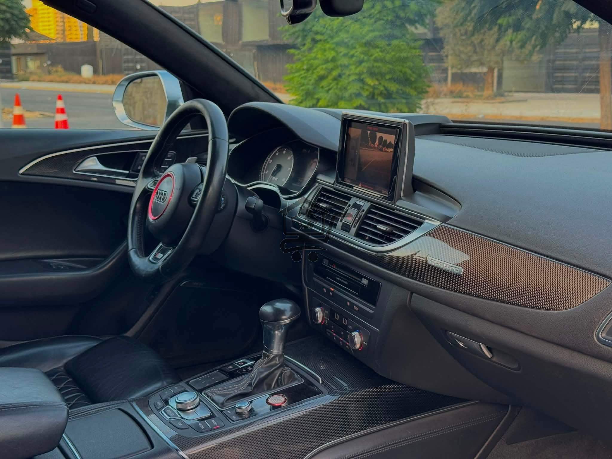 AUDI S6 - الصورة 6
