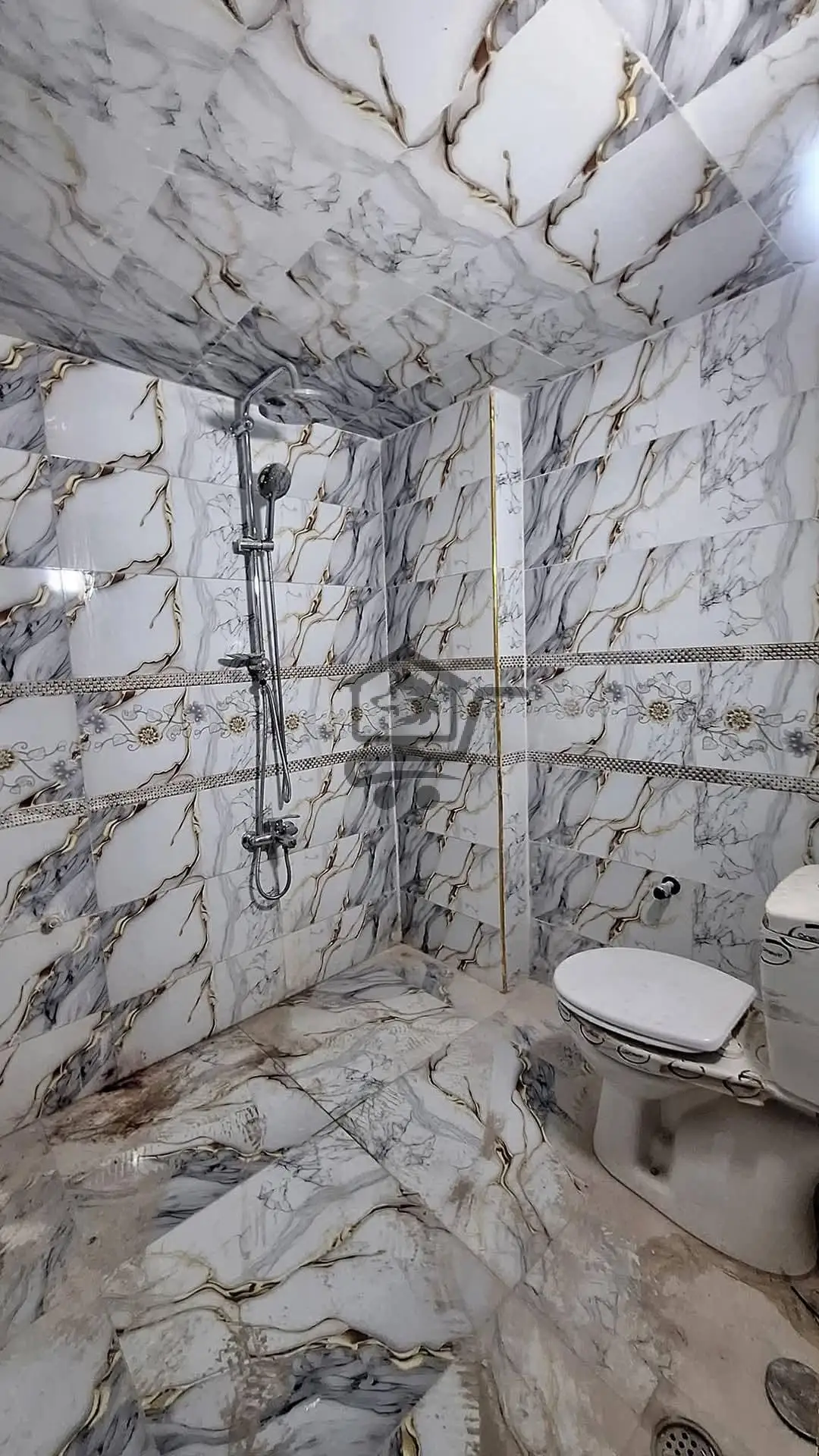 شقة  ثلاث غرف كسوة حديثة - الصورة 6