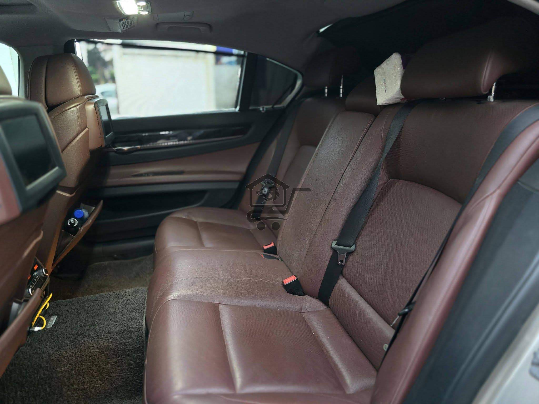 BMW 740Li 2011 - الصورة 10
