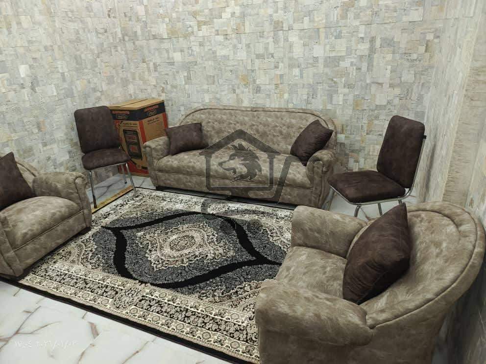 شقة بكسوة فاخرة - الصورة 1