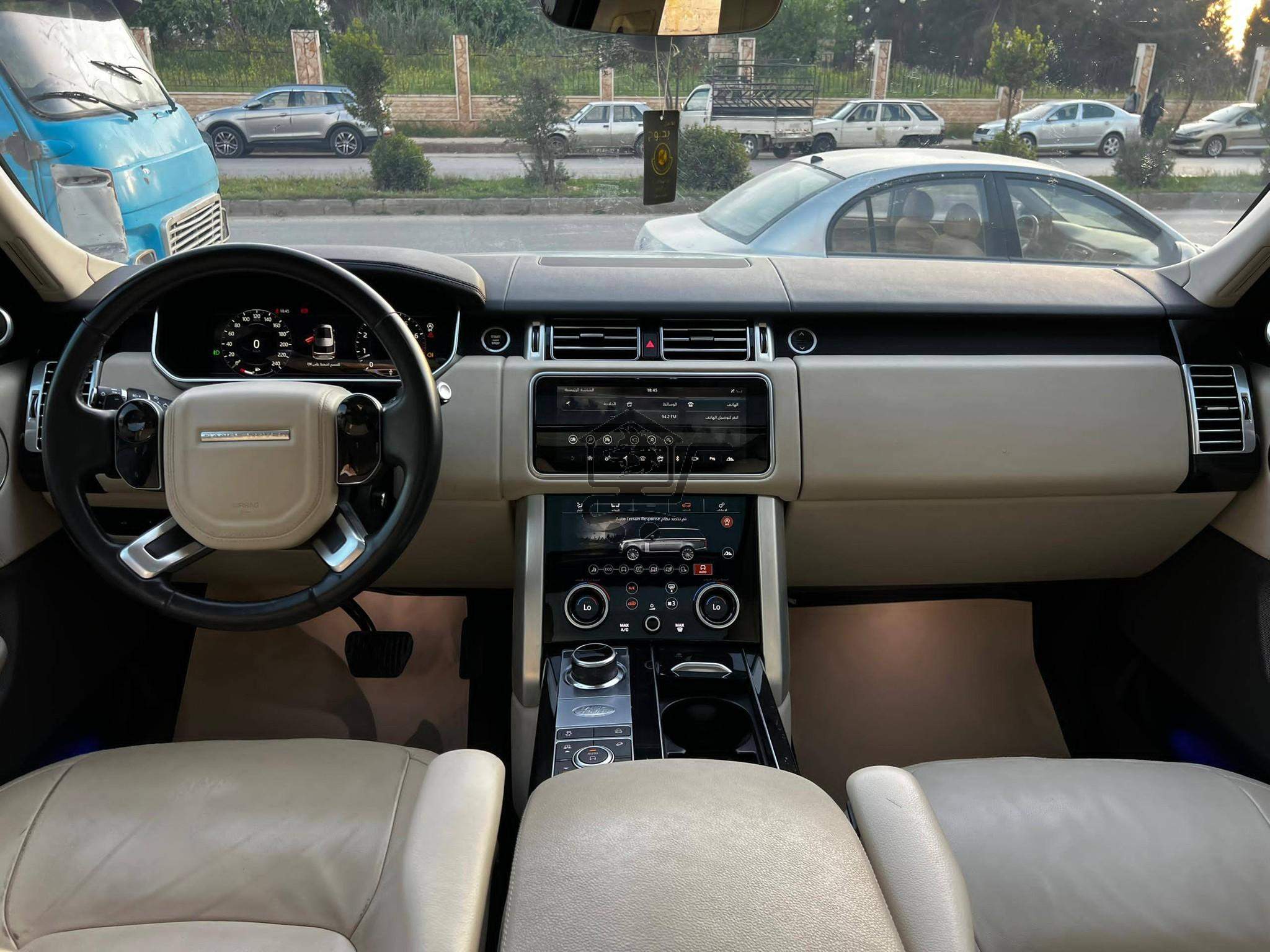 Range Rover Vouge - الصورة 6