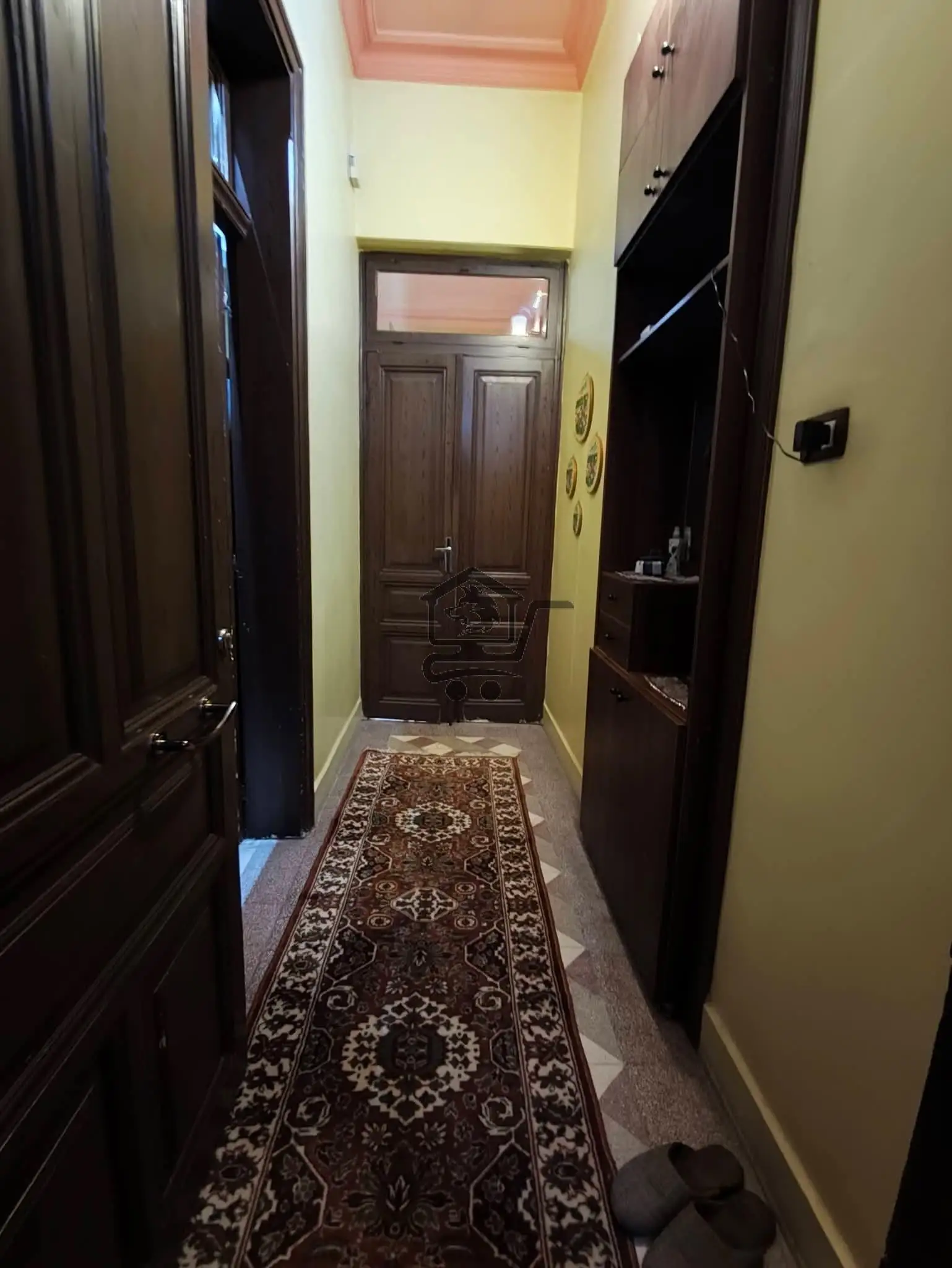 بيت فاخر بسعر مميز - الصورة 2