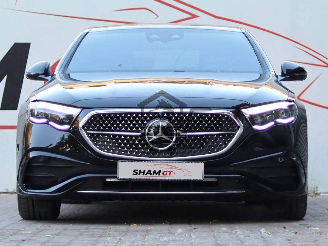 Mercedes E300 2026 - الصورة 3