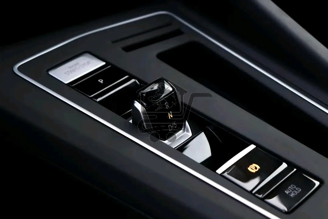 Volkswagen Golf - الصورة 6