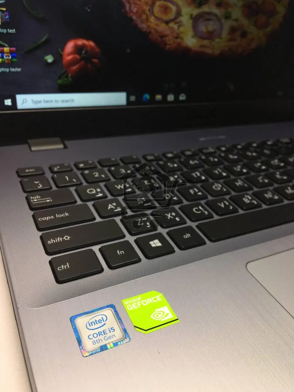 لابتوب ASUS مستعمل بمعالج i5 من الجيل الثامن - الصورة 2