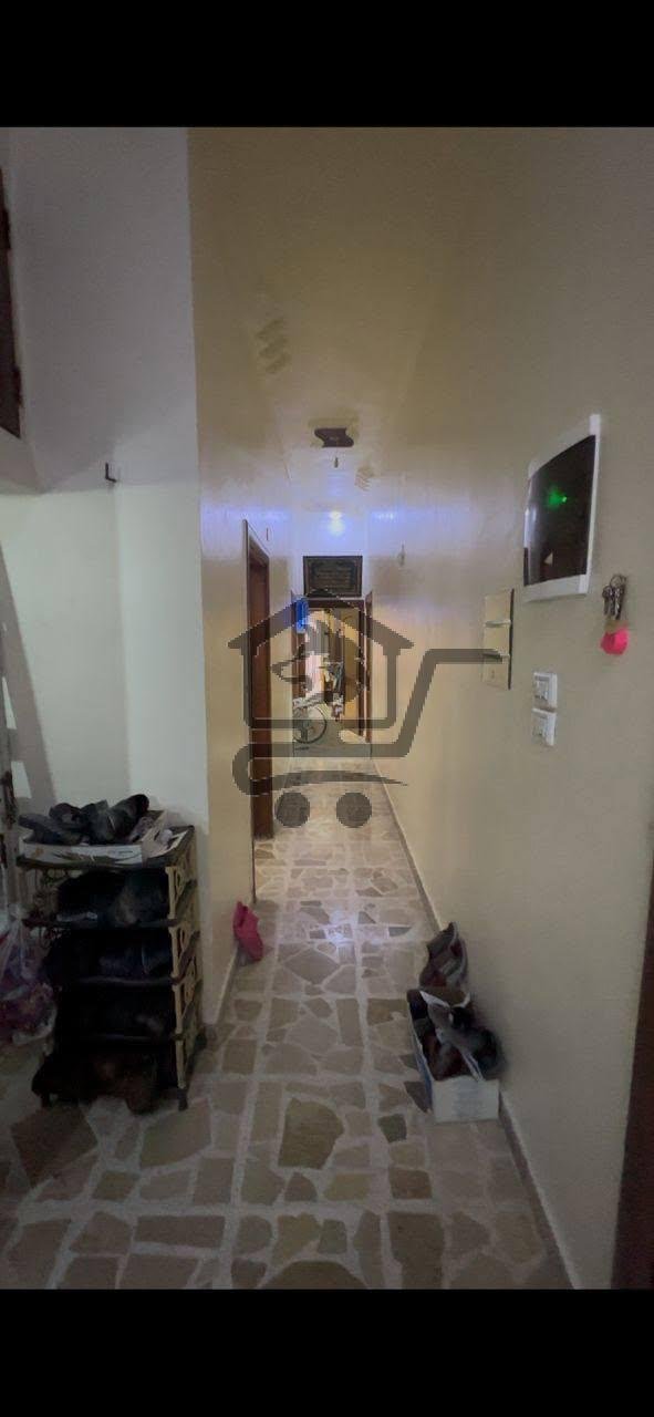 شقة بمواصفات جيدة - الصورة 2