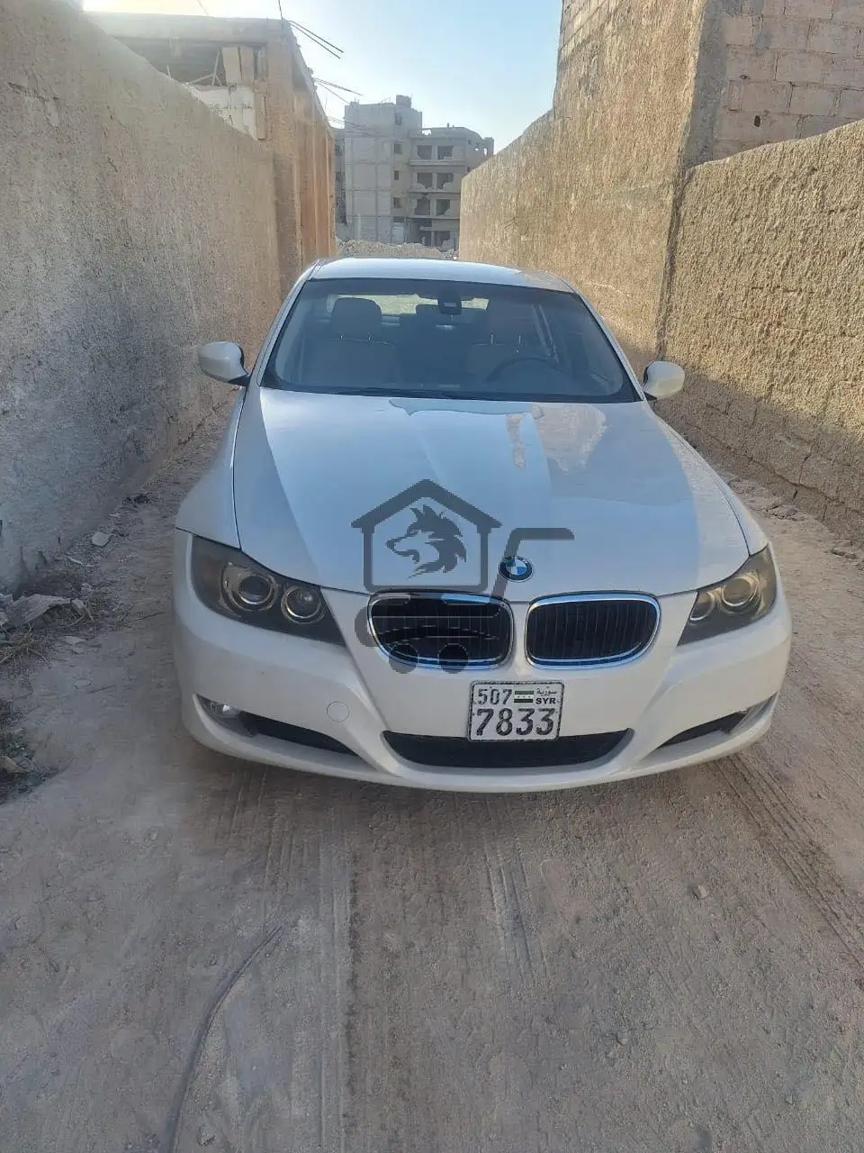 بي ام 2010 BMW 320i - الصورة 1