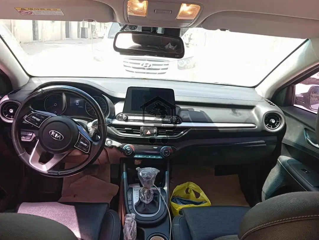 سيارة كيا للبيع - الصورة 2