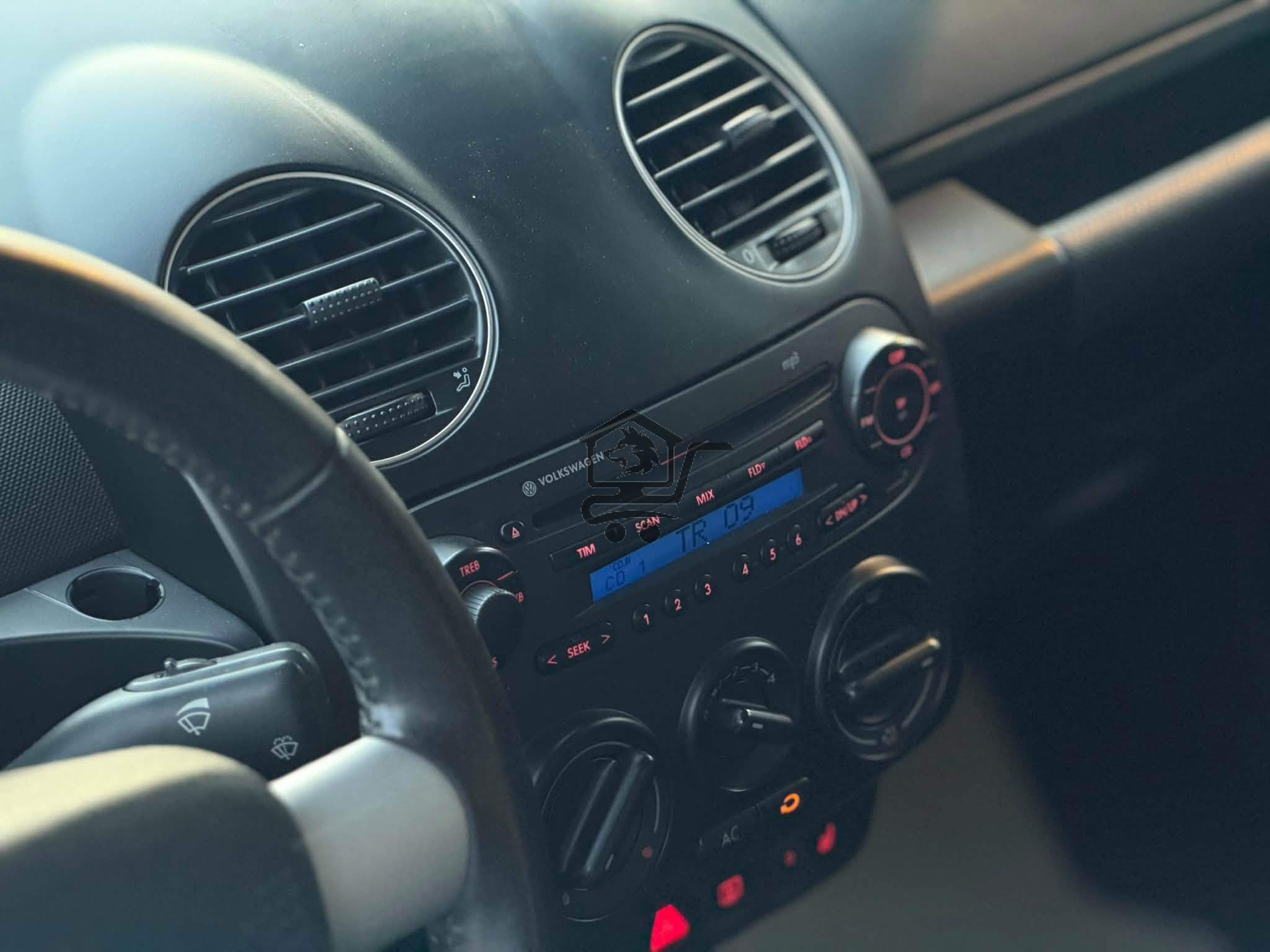 Volkswagen Beetle 2011 - الصورة 8