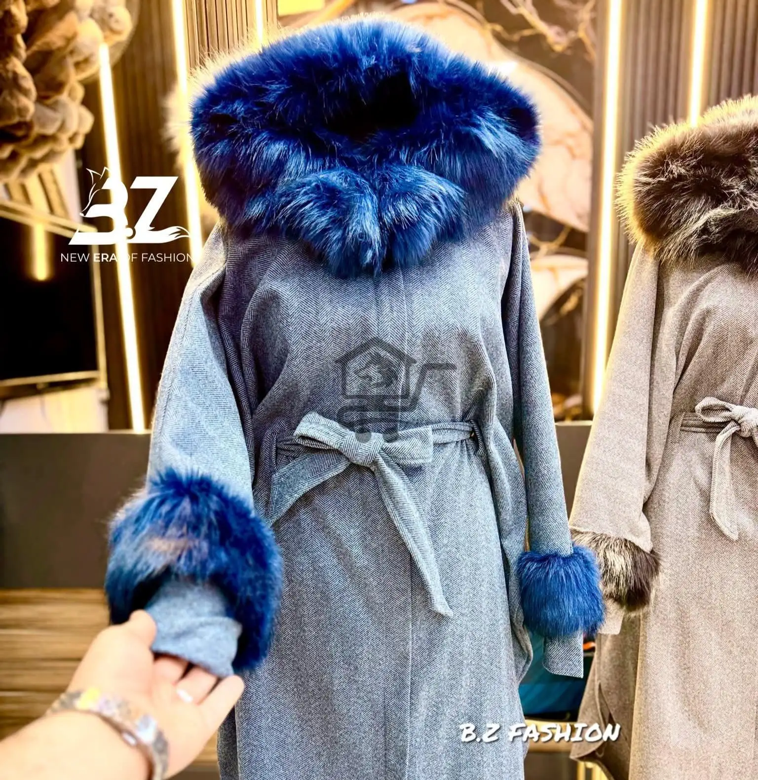 كاب جوخ ايطالي عرايسي - الصورة 5