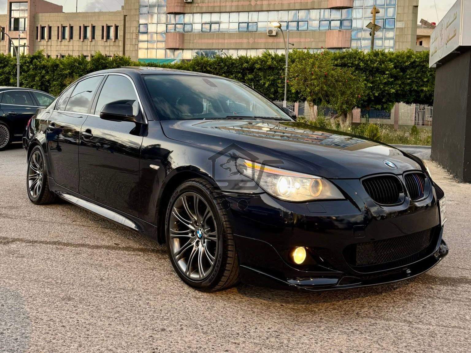 BMW 528i 2010 - الصورة 3