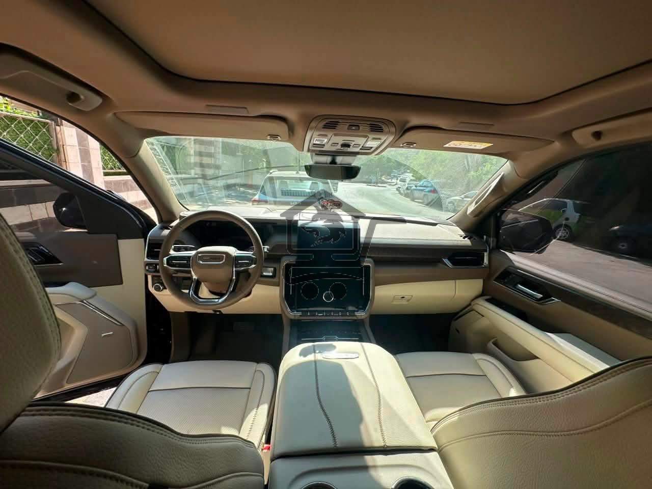 GMC YUKON - الصورة 5