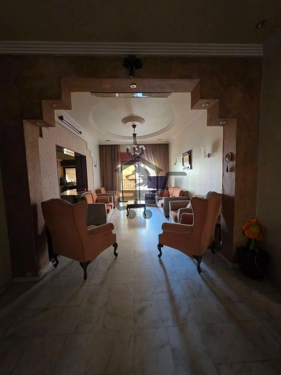 منزل فخم بموقع حيوي وراقي - الصورة 3