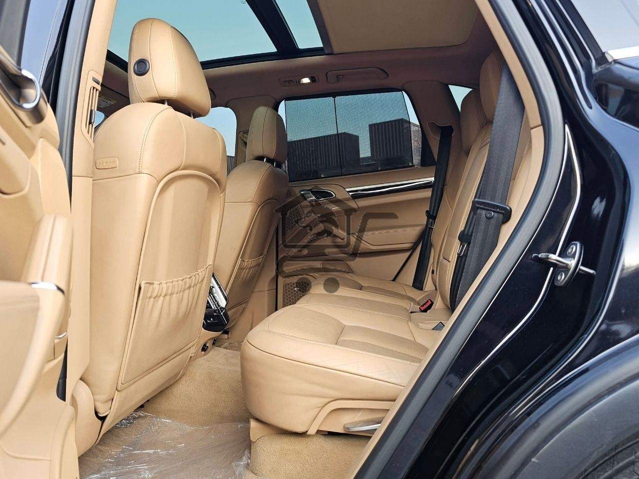 Porsche Cayenne 2015 - الصورة 10