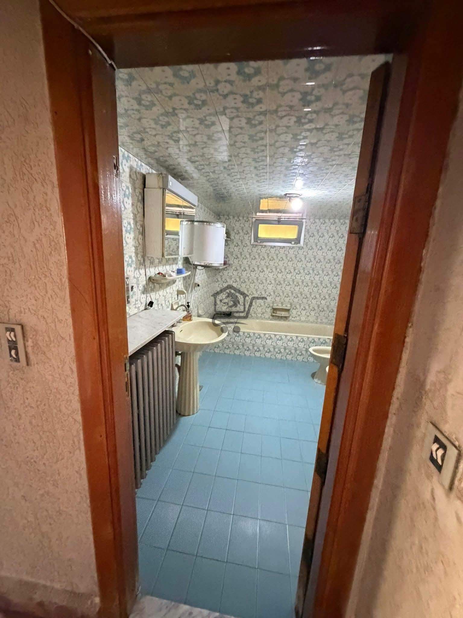 منزل بموقع حيوي - الصورة 5