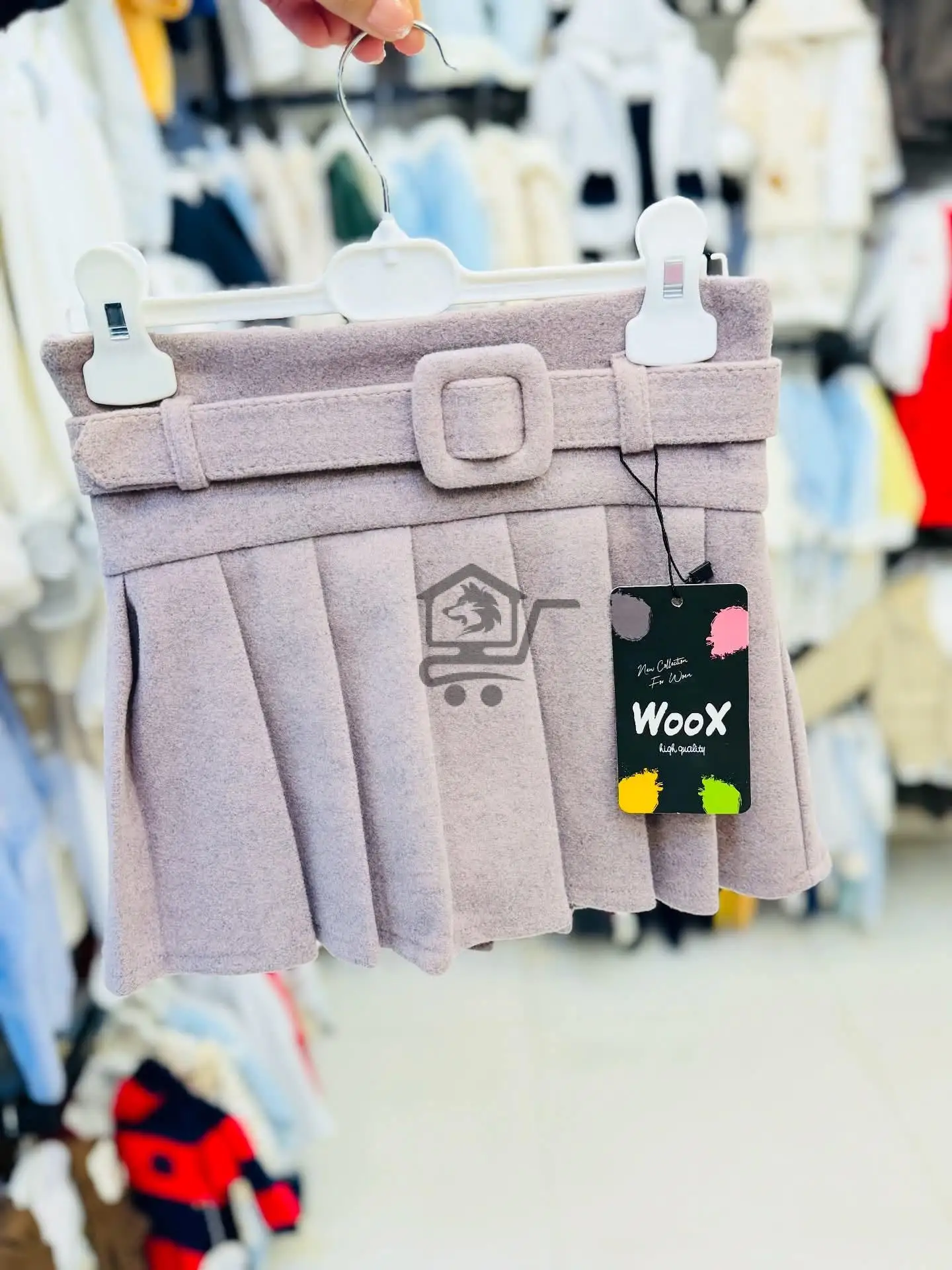 تنورة قصيرة - الصورة 3