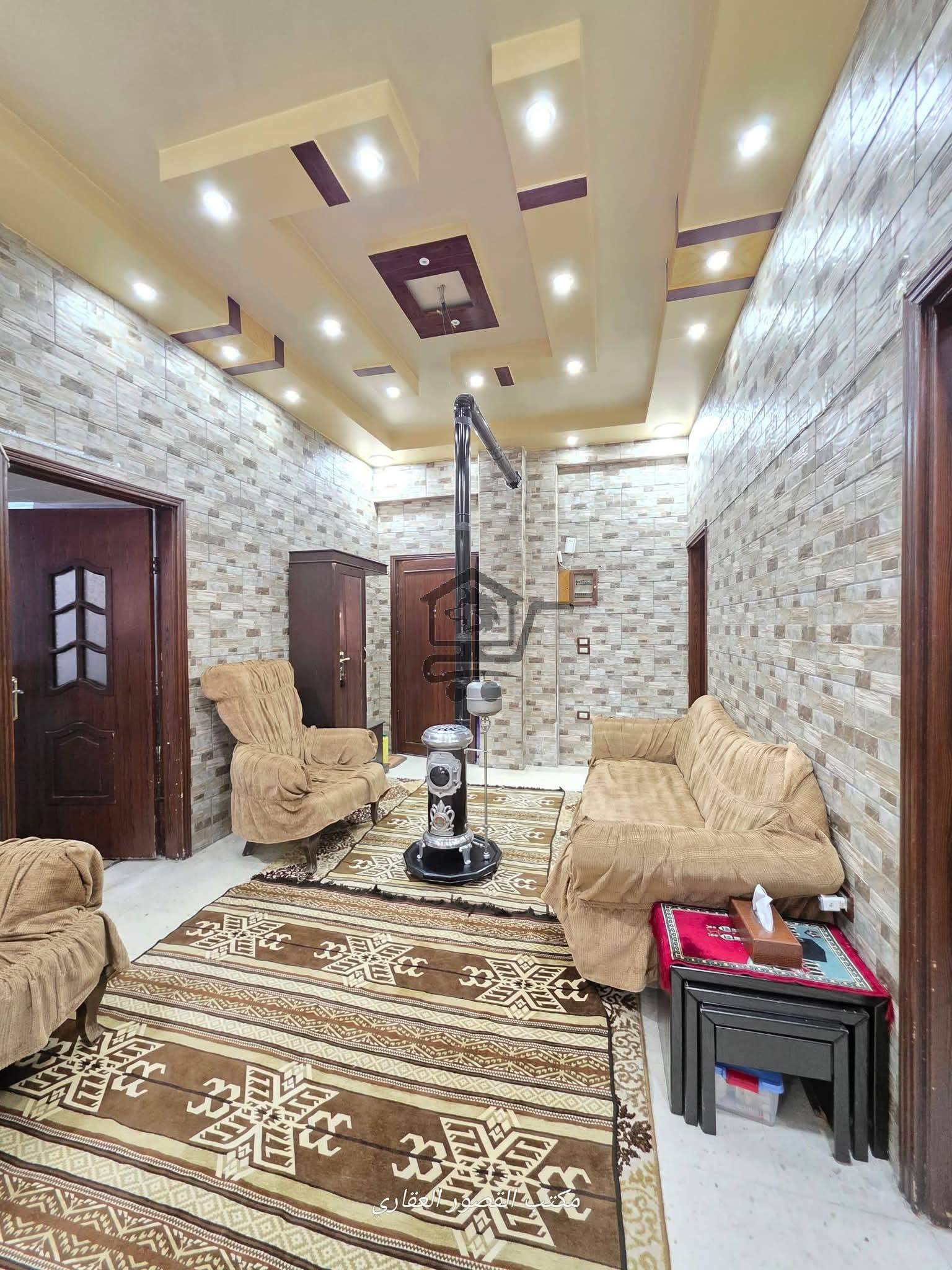 منزل بإكساء ممتاز - الصورة 3