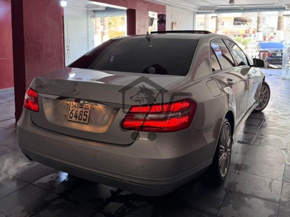 Mercedes E200 2011 - الصورة 2