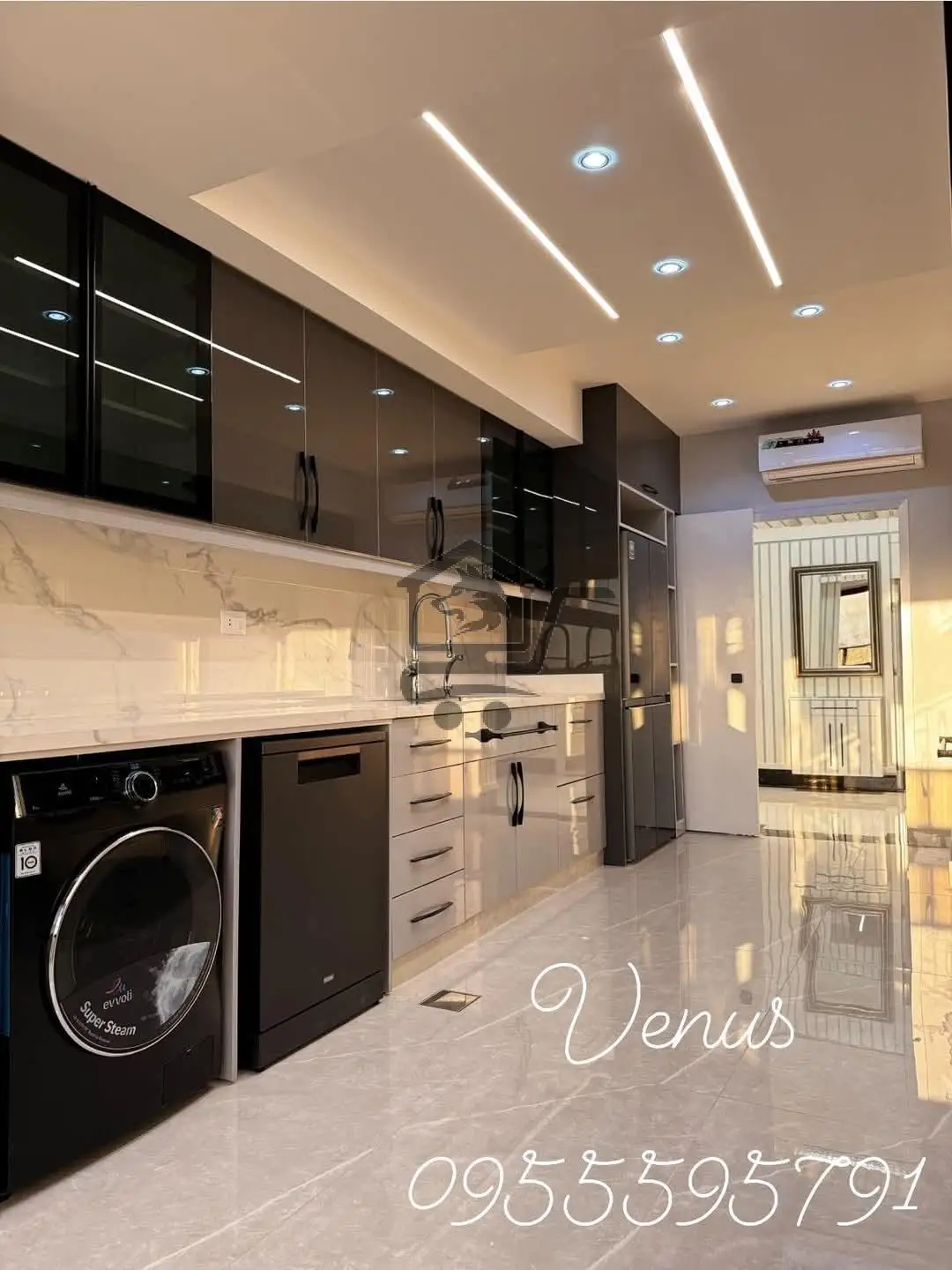 منزل ملكي بموقع مميز - الصورة 1