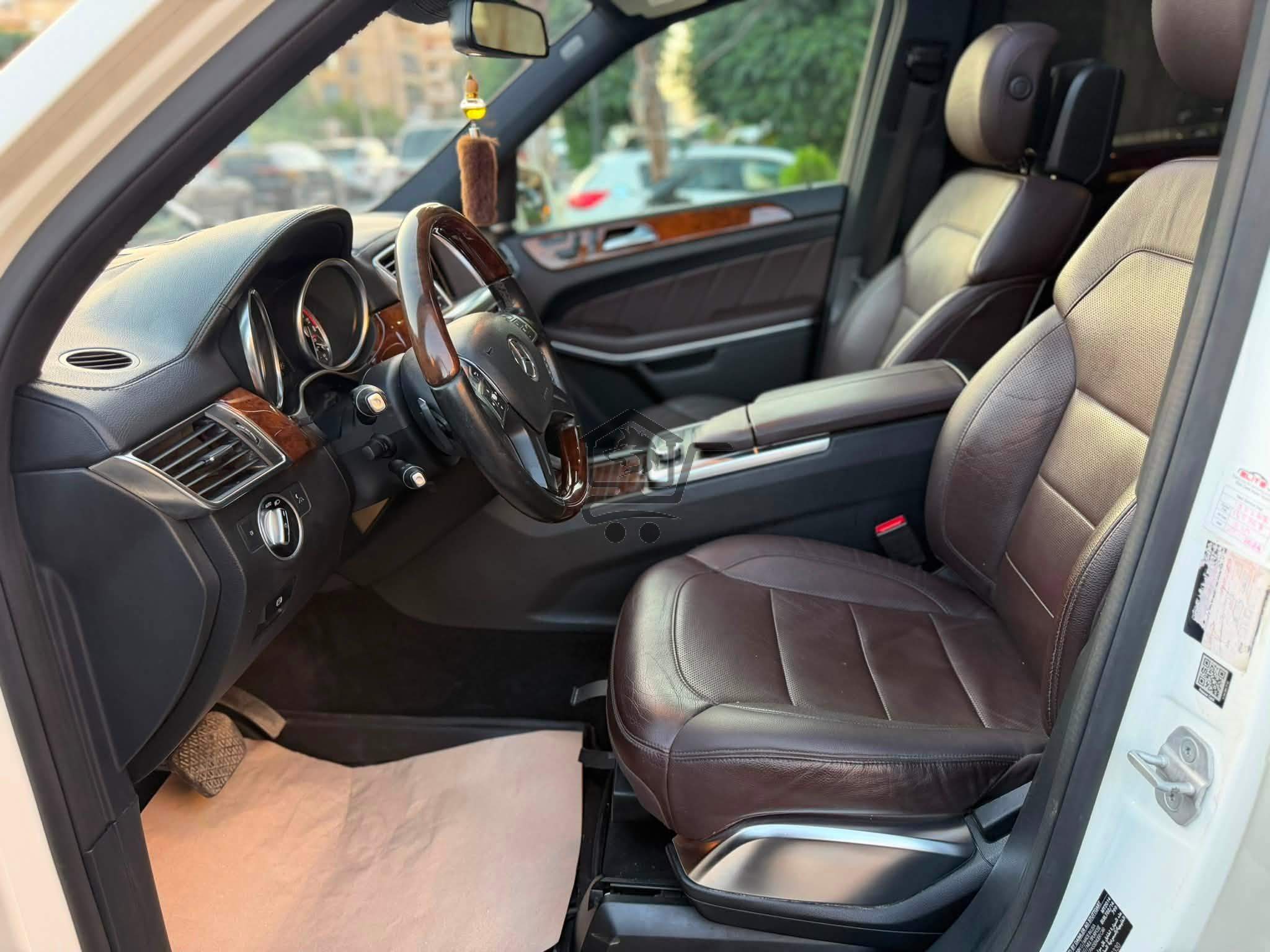 Mercedes-Benz GL500 2015 - الصورة 5
